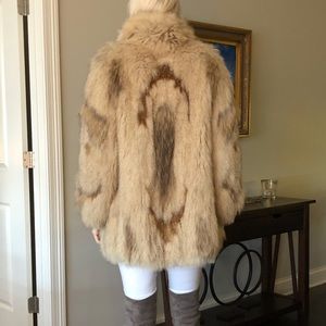 Fox fur coat with pockets and collar